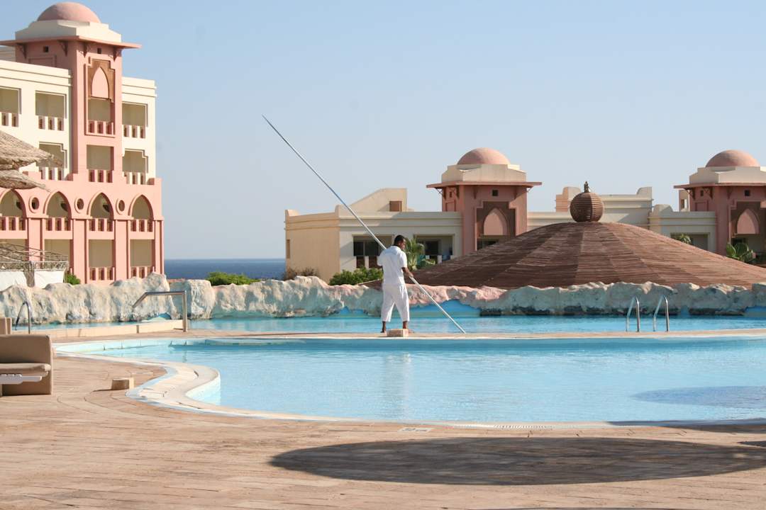Pool Serenity Alpha Beach