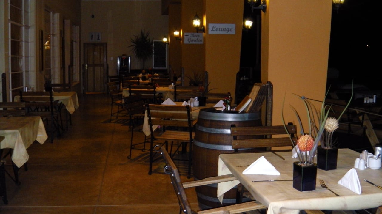 Schöne Terrasse Bahnhof Hotel Aus