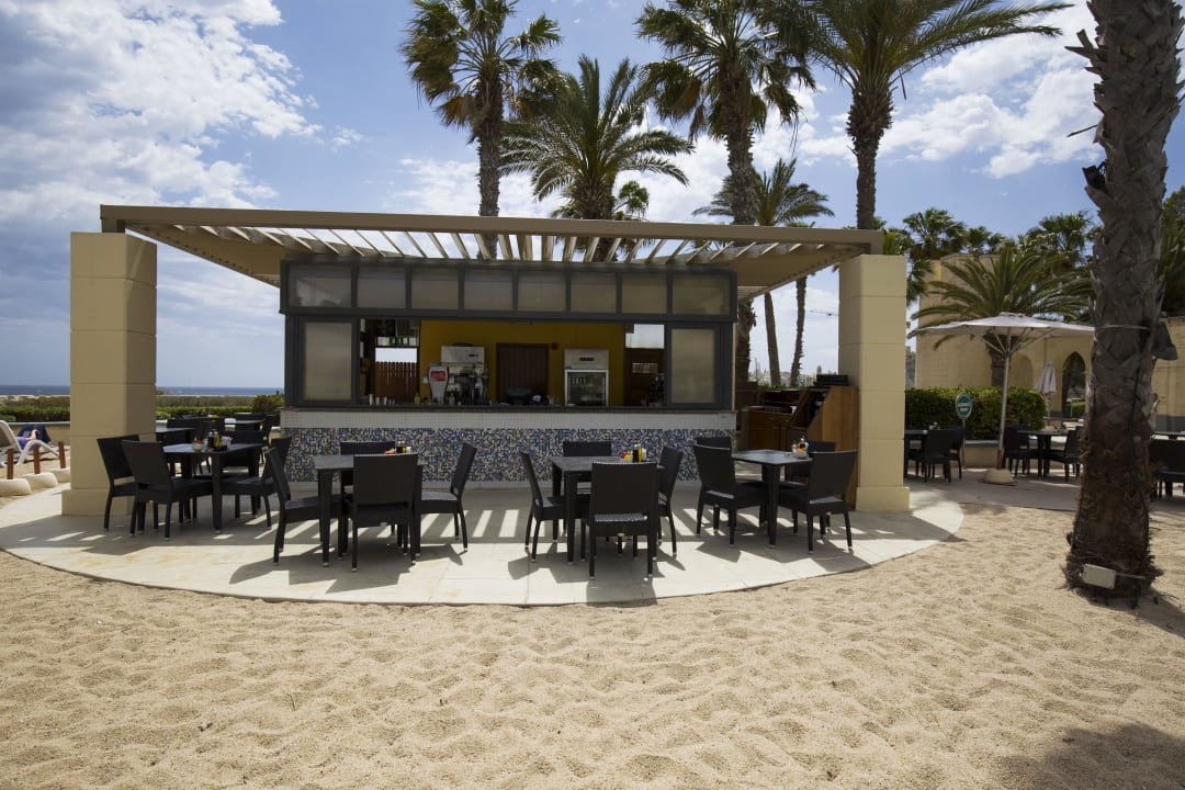 Aqua Bar  Hilton Malta