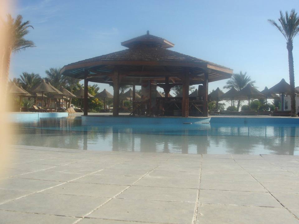 7 утра Serenity Alpha Beach