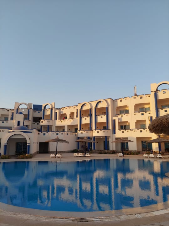 Pool Coral Sun Beach