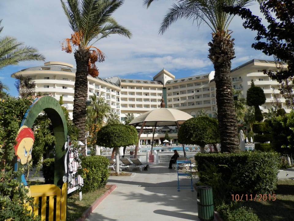 Панорама Saphir Resort & Spa