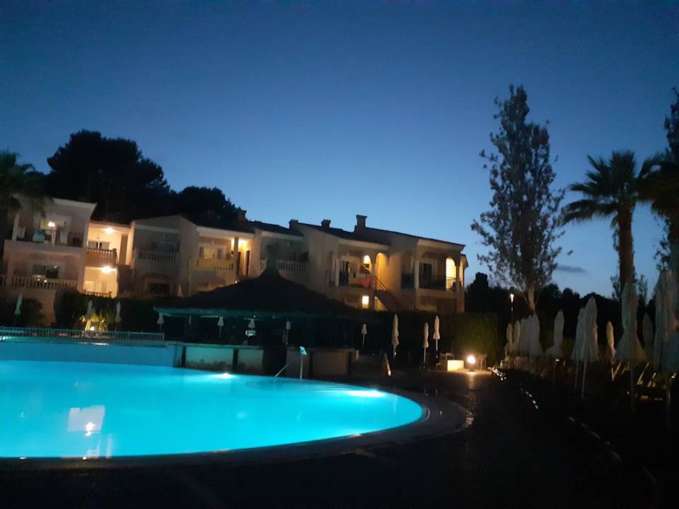 Pool R2 Lago Playa Park