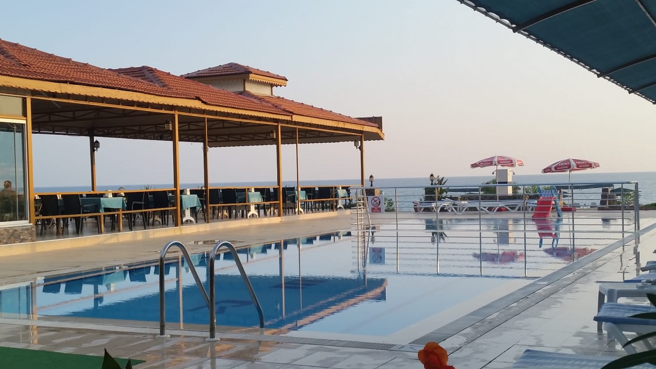 Pool Önder Yildiz Hotel