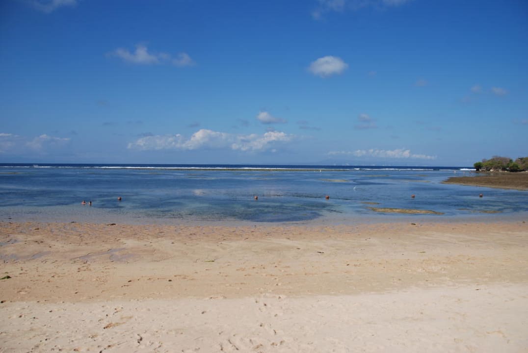 Strand vor dem Hotel The Laguna A Luxury Collection Resort & Spa