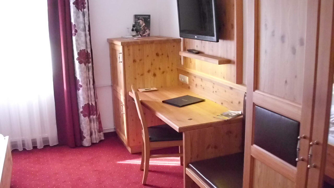 Das Zimmer Nr. 212 Hotel GUT Trattlerhof & Chalets