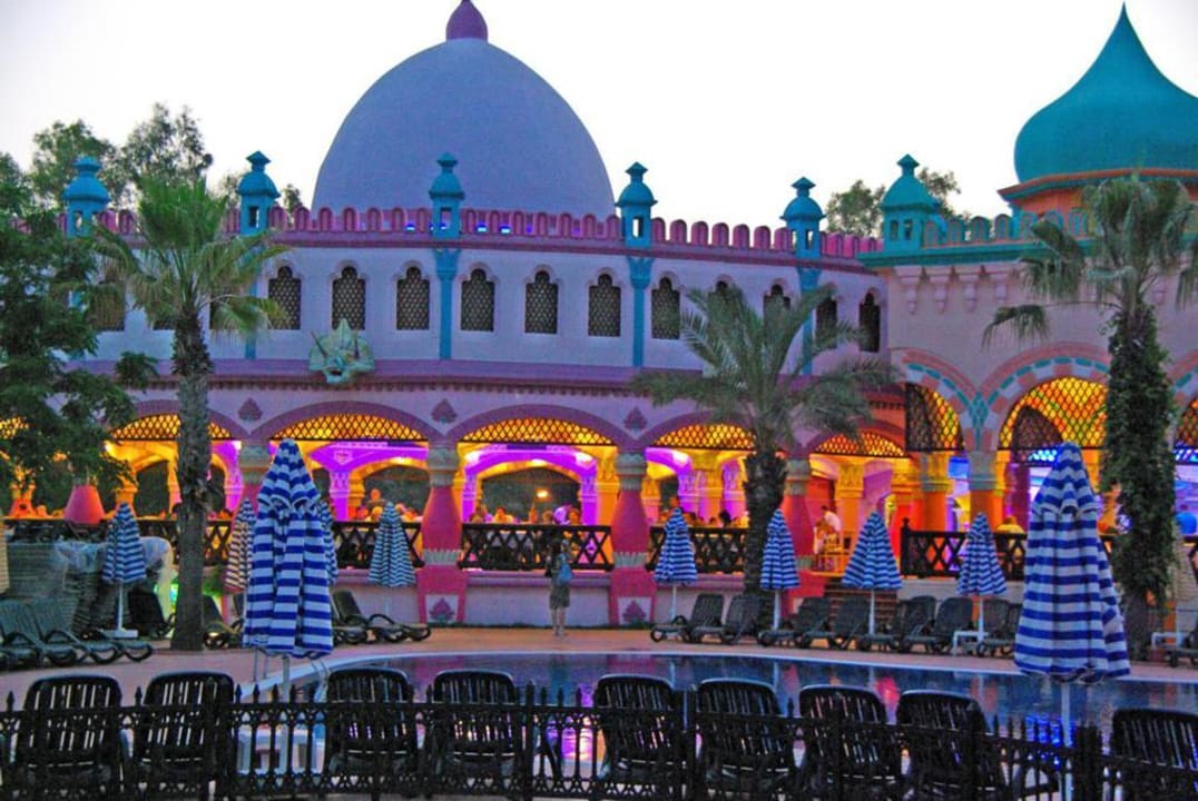 Die gesamte Anlage in Sicht Kamelya Aishen Club