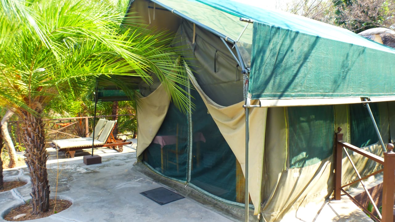 Außenansicht Mahangu Safari Lodge