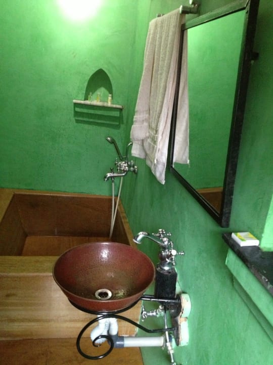 Bathoom Hotel Laguna Anjuna