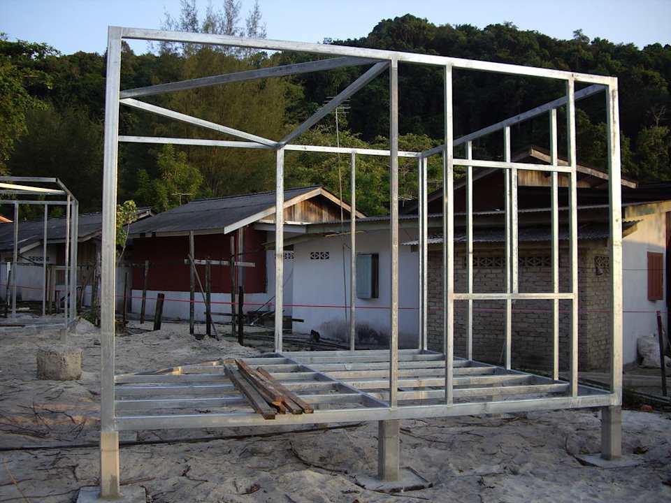 Neuaufbau von Charlets Hotel Kapas Coral Beach