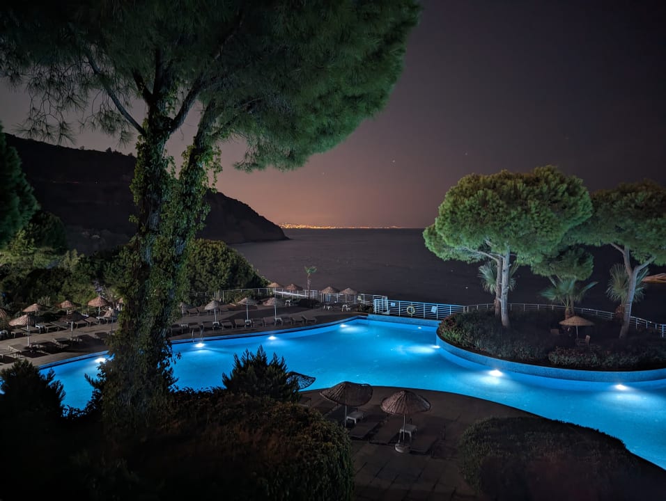 Pool Aria Claros Beach & Spa Resort