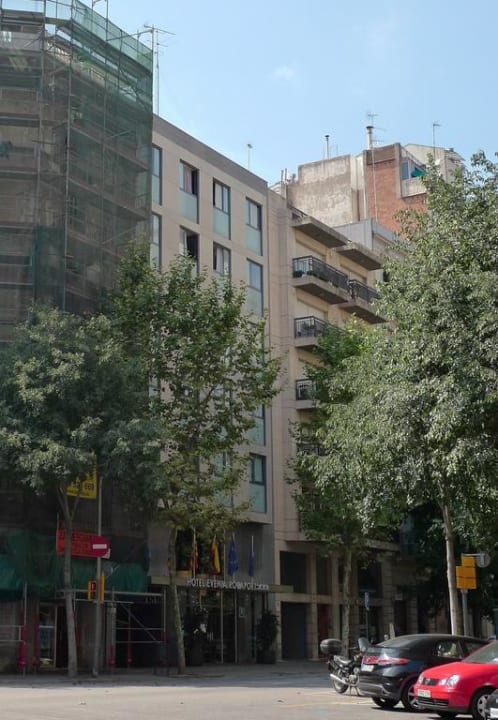 Hoteleingang Hotel Evenia Rocafort