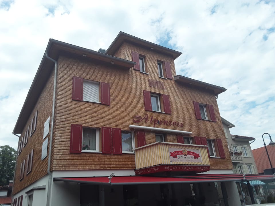 Außenansicht Alpenrose Cafe - Hotel - Restaurant