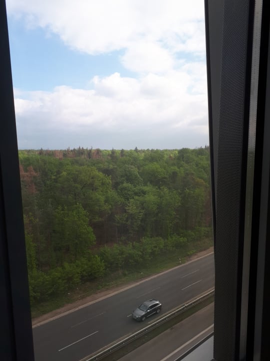 Ausblick Hilton Garden Inn Frankfurt Airport