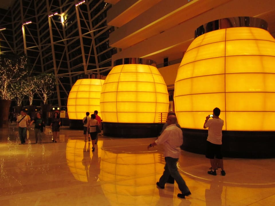 Abendliche Beleuchtung Marina Bay Sands