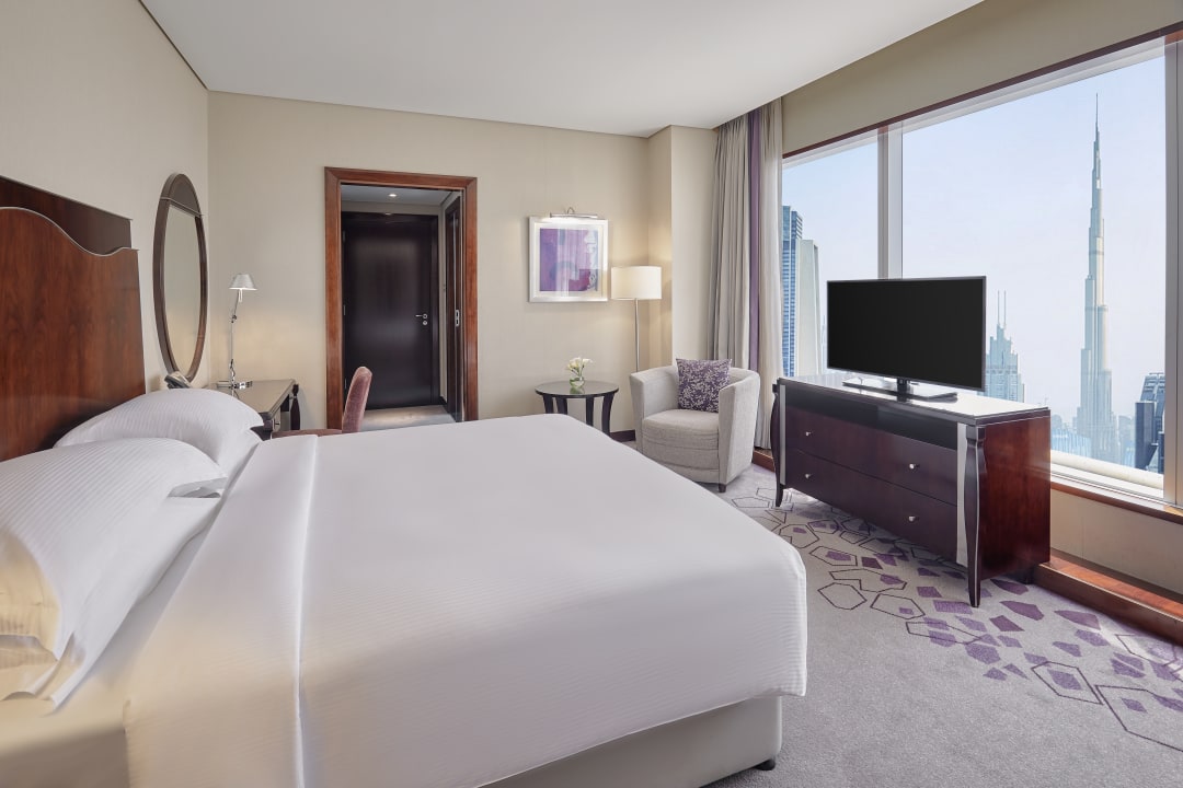 Zimmer Rose Rayhaan by Rotana