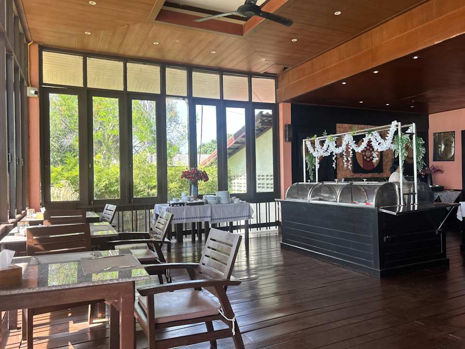 Gastro Pinnacle Samui Resort