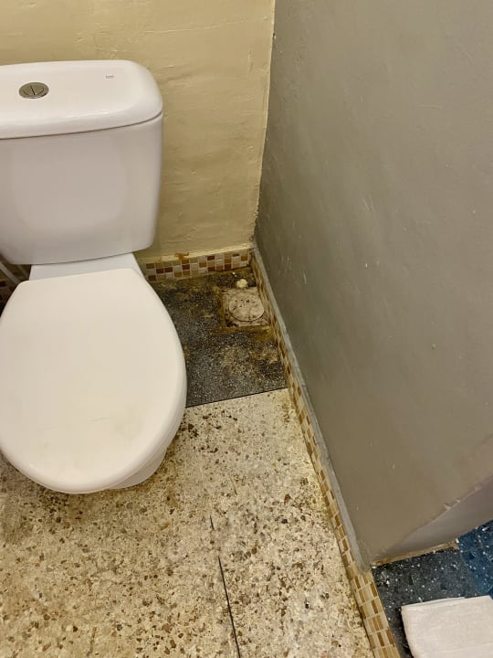 Zimmer Reef & Beach Resort