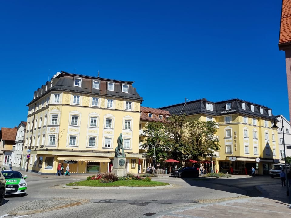 Außenansicht Hotel Schlosskrone