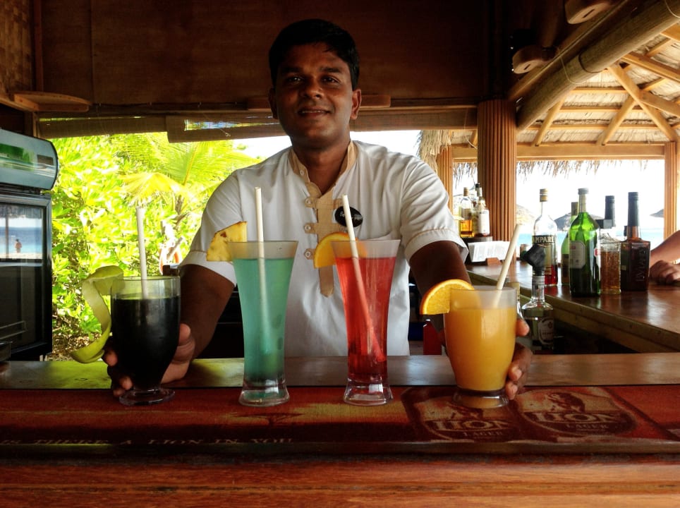 Benny von der Sunset Bar NH Collection Maldives Reethi Resort