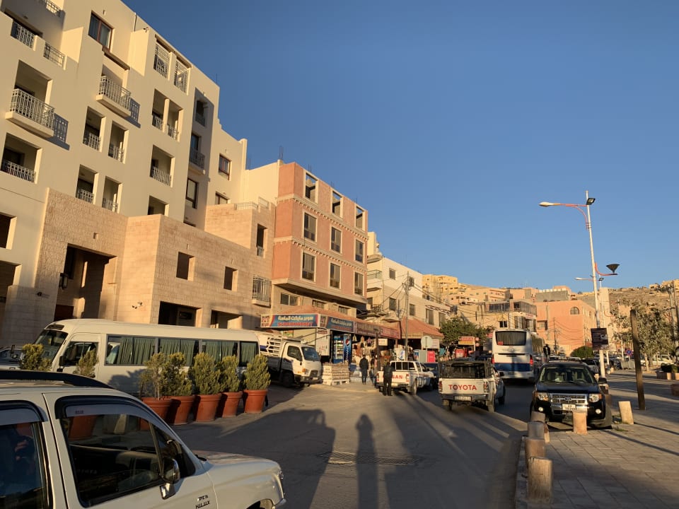 Außenansicht Mövenpick Resort Petra