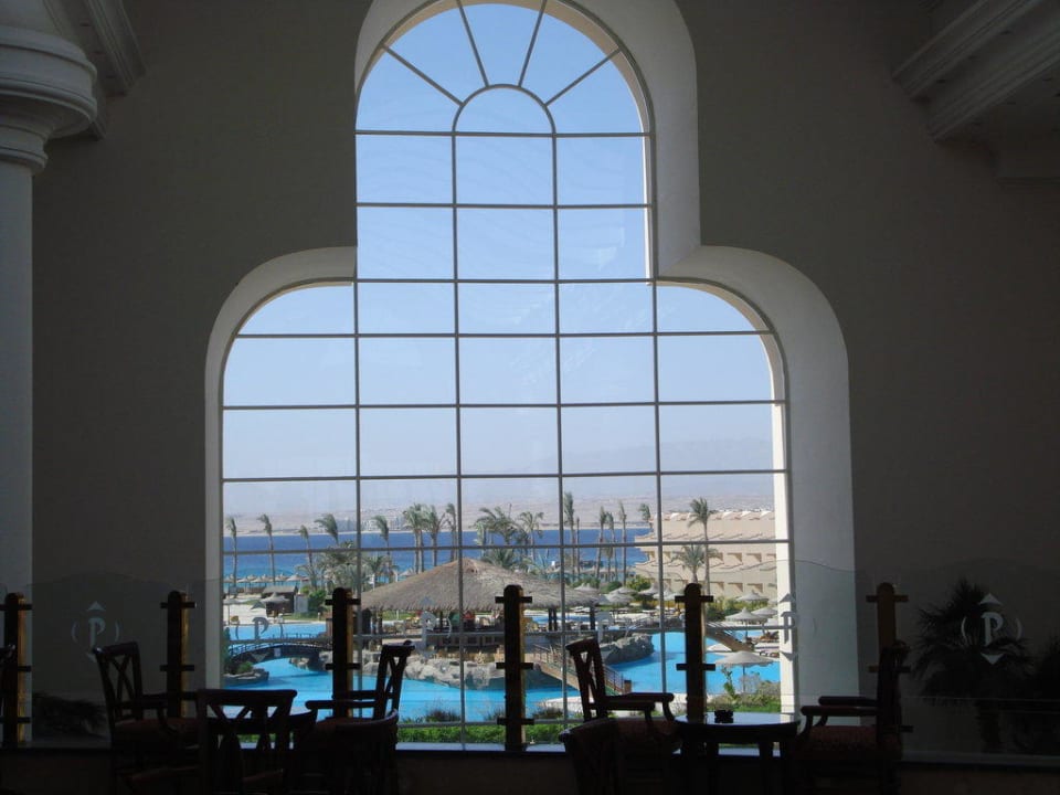 Výhled z jídelny Pyramisa Beach Resort Sahl Hasheesh