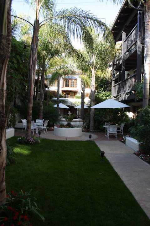 Innenhof Best Western Hotel Carpinteria Inn