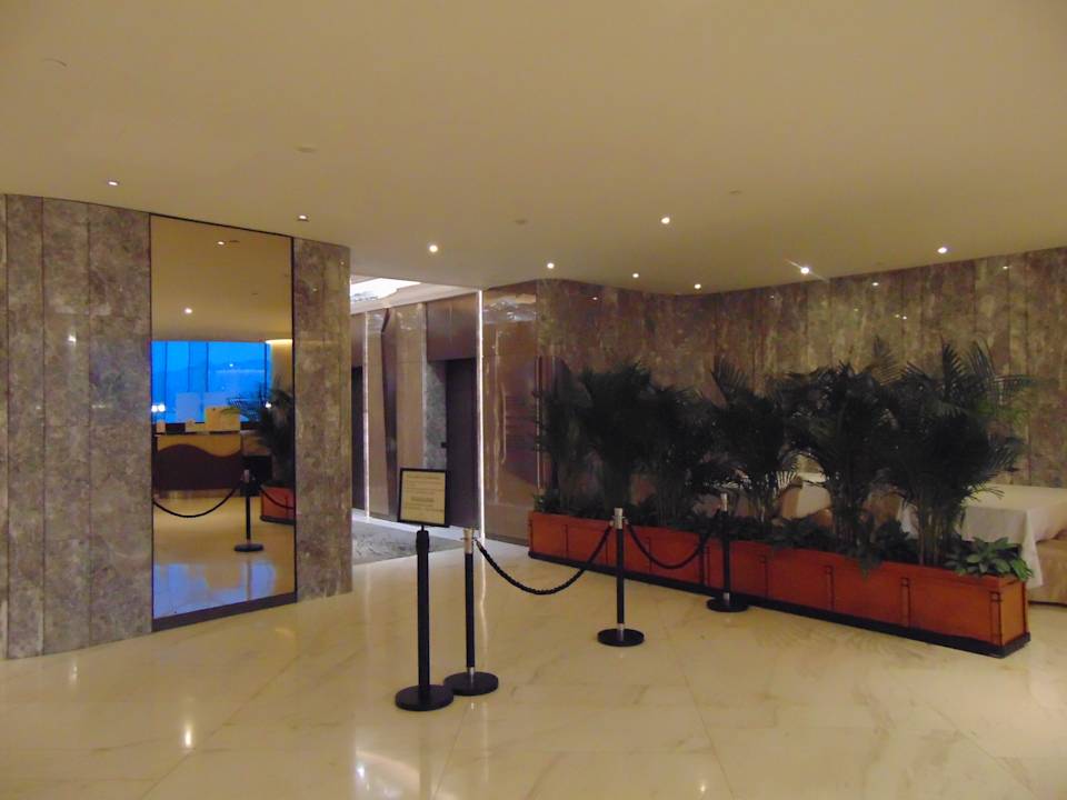 Lobby Harbour Grand Kowloon