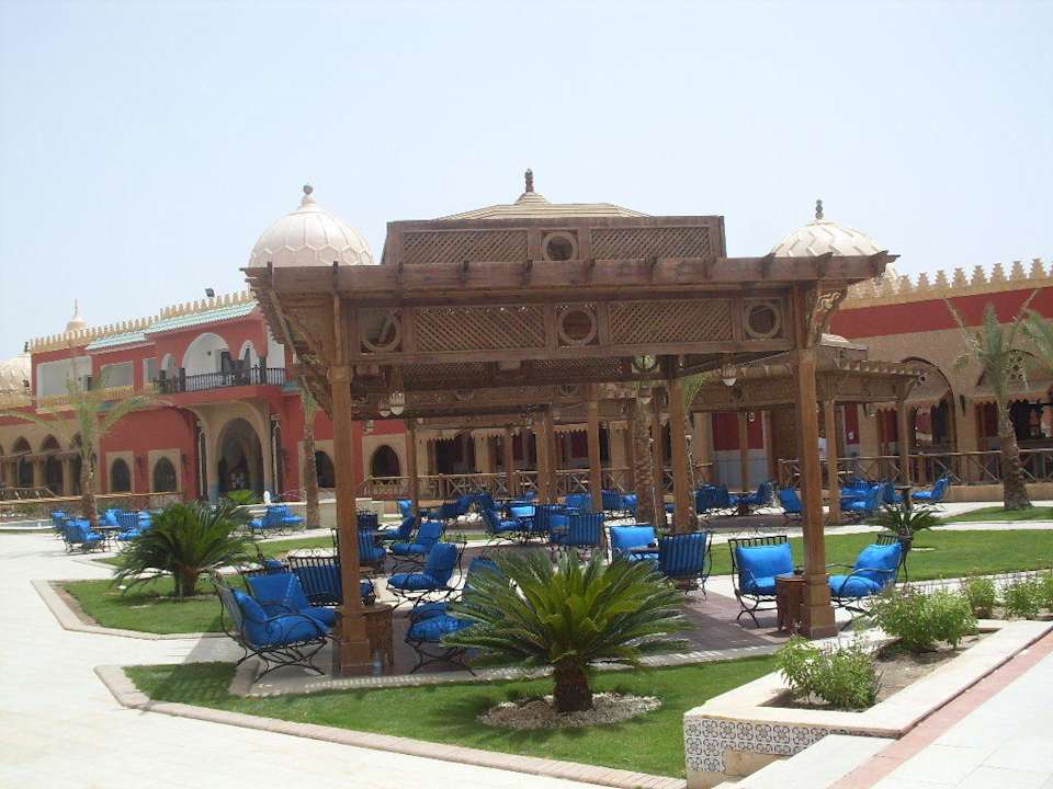 Рестораны Pickalbatros Alf Leila Wa Leila Resort - Neverland Hurghada
