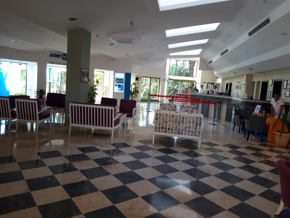 Lobby Asteria Collection Side