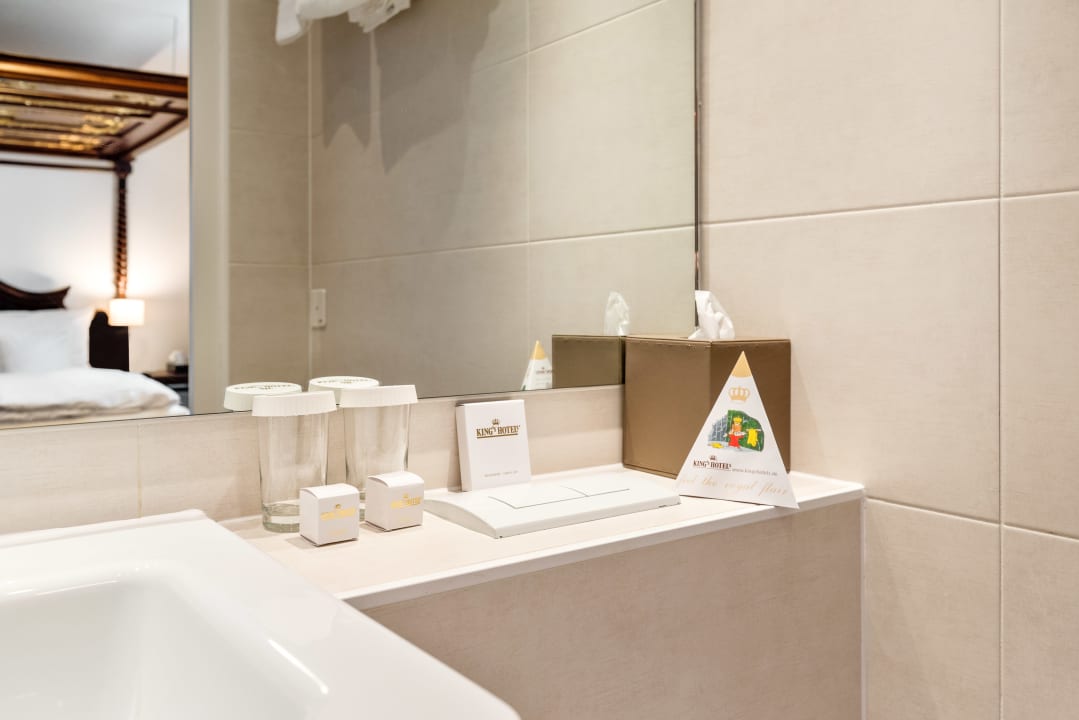 Zimmer King's Hotel Center