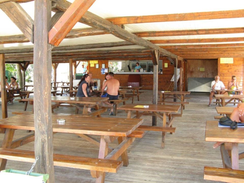 Bar hotelowy na plaży... Akrathos Beach Hotel