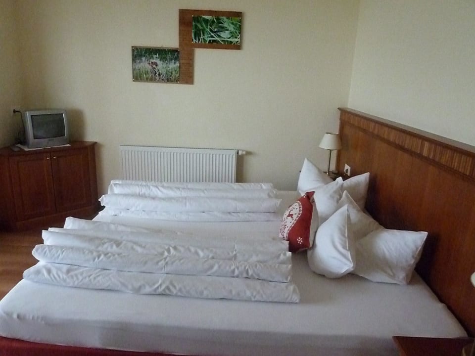 Schöne Bettdekoration Hotel Seppl Bike Vital