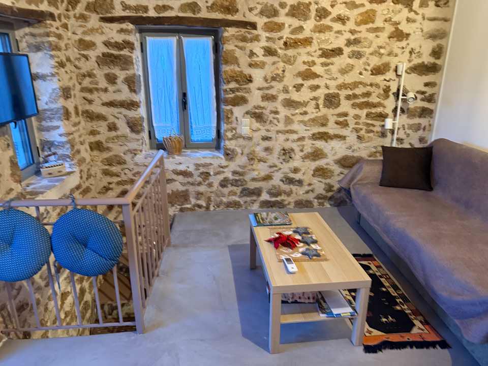 Zimmer Messinian Stone House