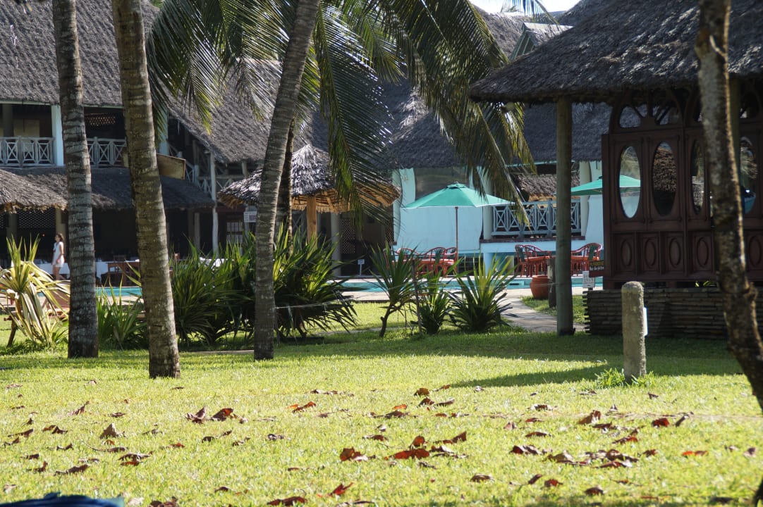 Gartenanlage Neptune Village Beach Resort & Spa