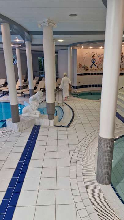 Pool Burghotel Am Hohen Bogen