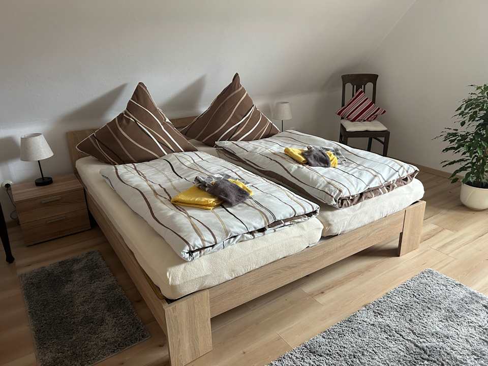 Zimmer Ferienwohnung Winzenburg in der Nähe vom Steinhuder Meer und Dinopark Münchehagen