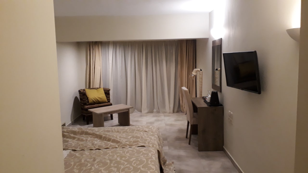 Zimmer Olympian Bay Grand Resort