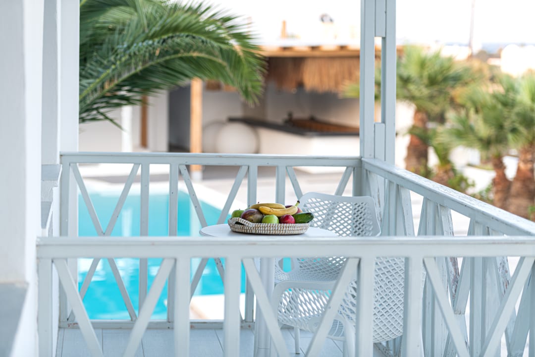 Pool Smy Mediterranean White Santorini