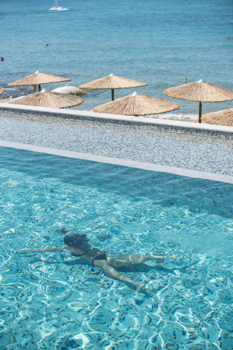 Pool Cactus Mare - Adults only