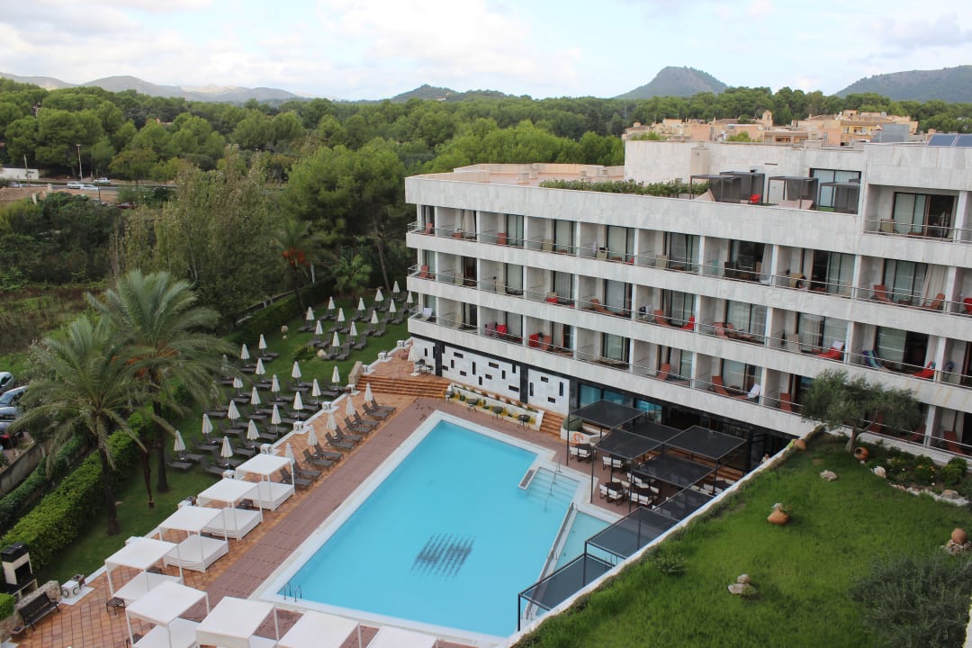 Außenansicht Hotel Serrano Palace