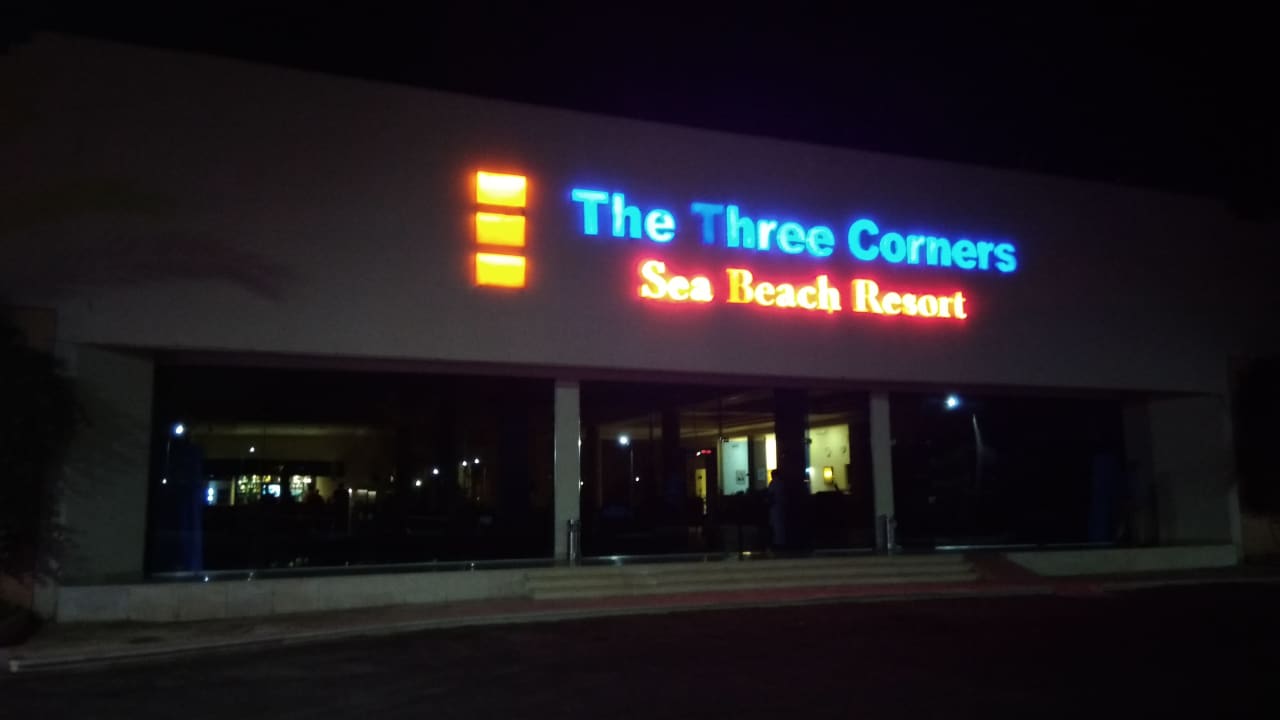 Außenansicht Three Corners Sea Beach Resort