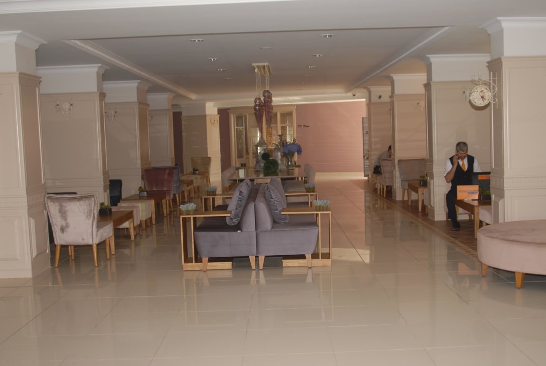Lobby Club Turtas Beach Hotel