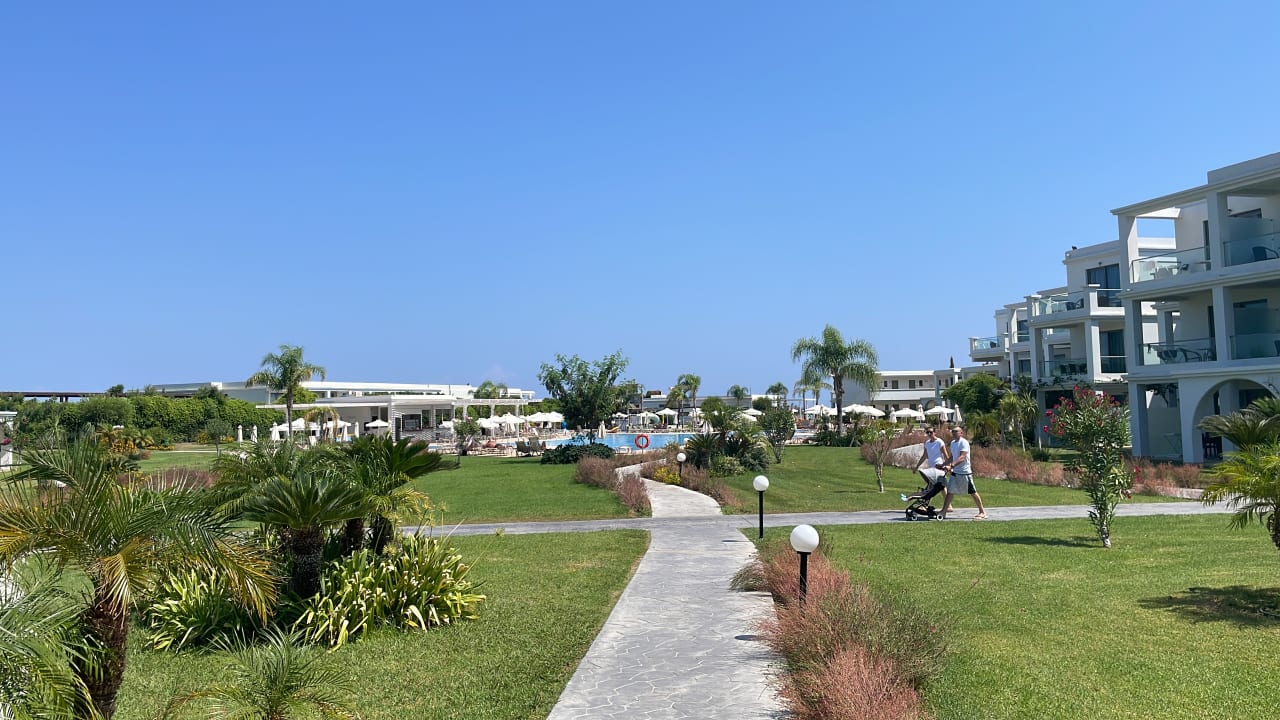 Gartenanlage Asterias Beach Resort