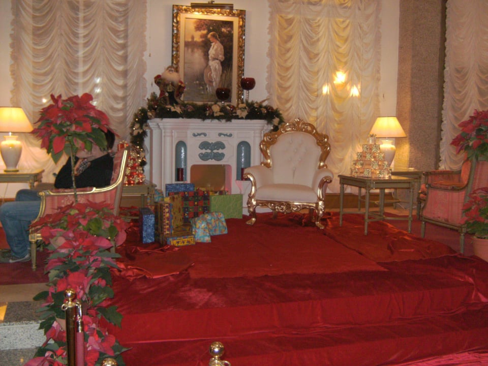 Stuhl für den Weihnachtsmann Hotel Riu Palace Maspalomas Adults Only