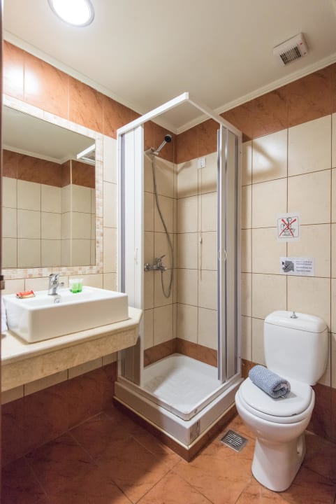 Zimmer Niriedes Dionyssos Village