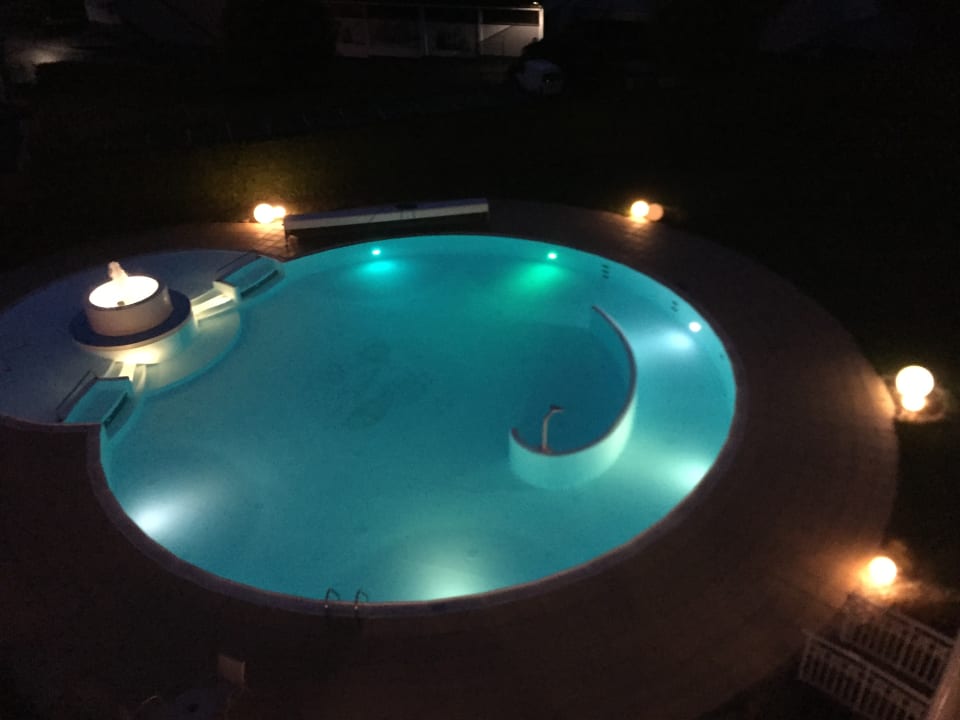 Pool Hotel Almesberger