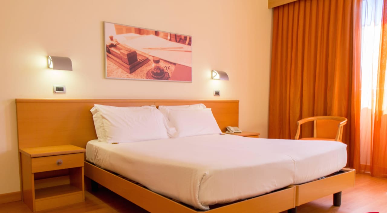 Double bed - Classic Room Hotel Montemezzi