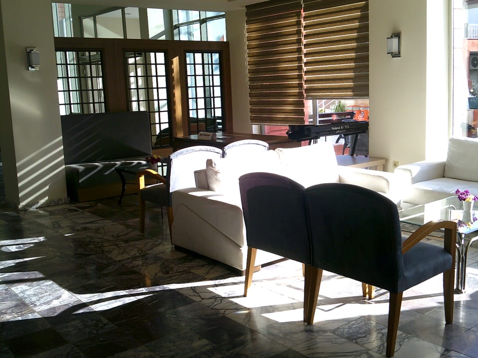Lobby Hotel Sirma