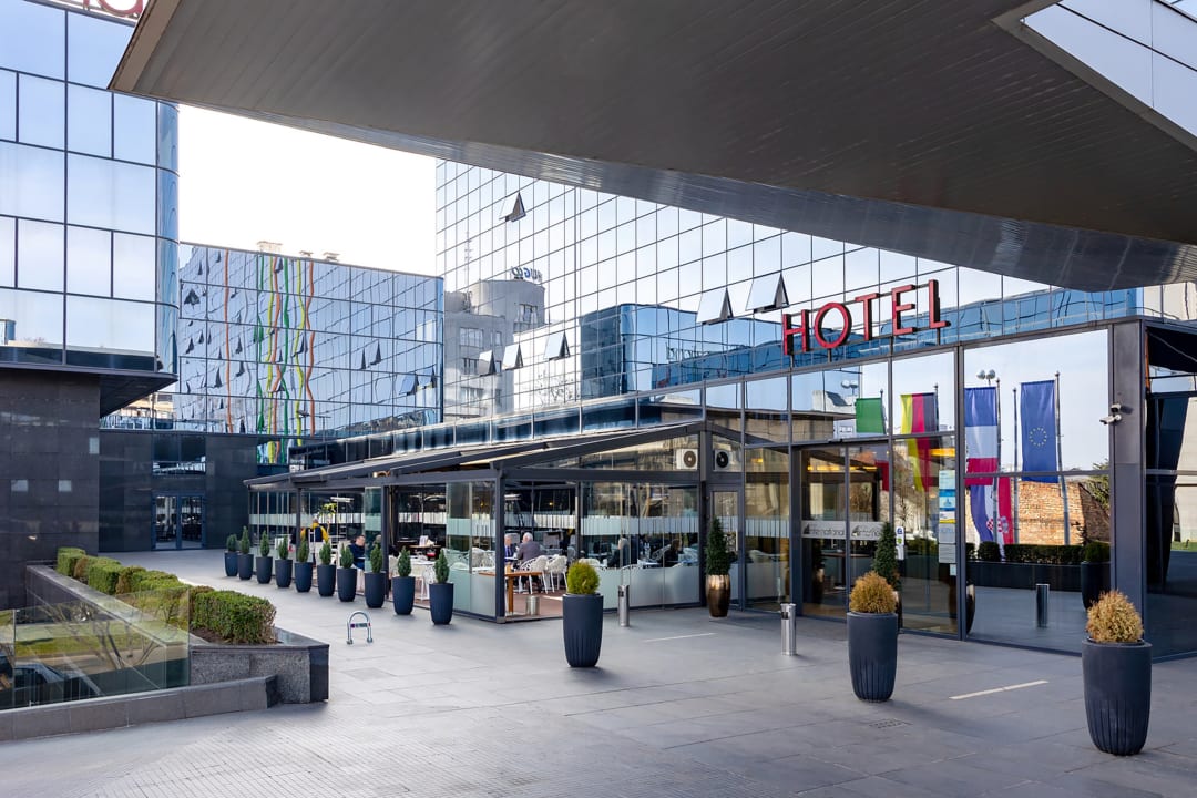 Lobby Hotel International by Maistra City Vibes